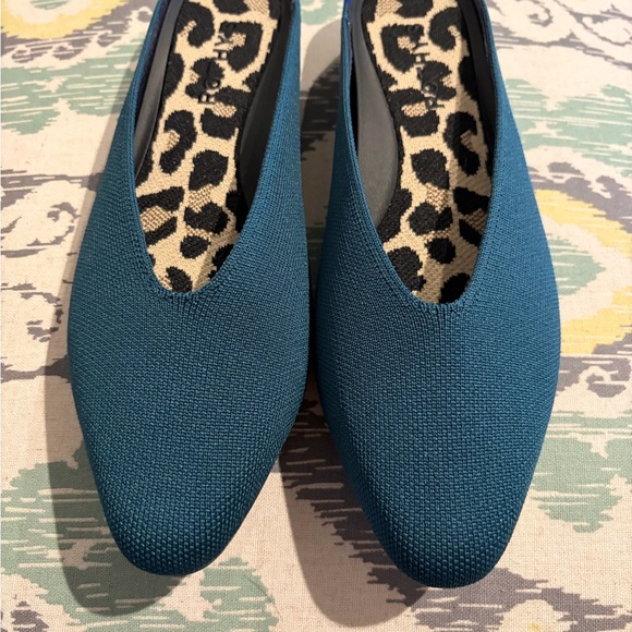Rothy’s New in Box Almond Toe Demi Mule in Aquamarine Size 8 - Picture 3 of 7